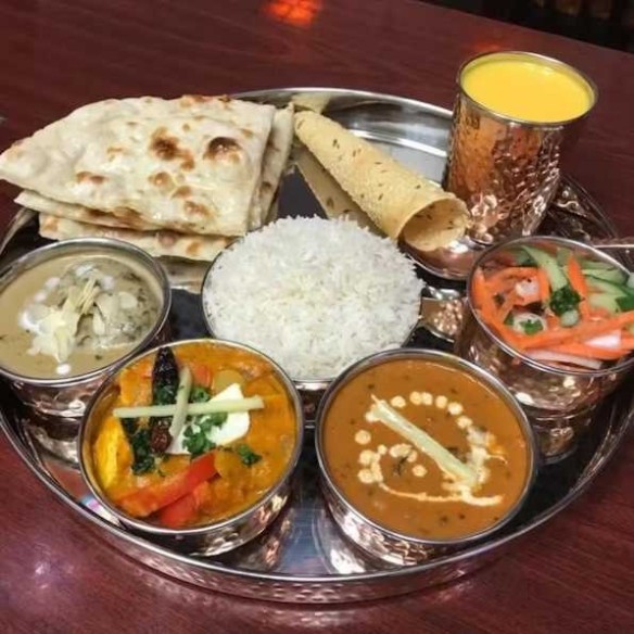 Thali Mięsno Rybne - Meat Thali